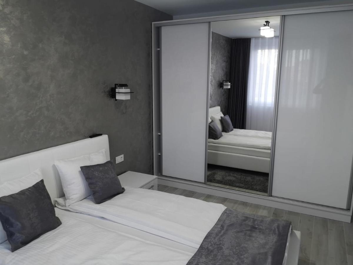 Gala Residence In Oradea Eksteriør bilde